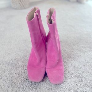 Sam elder man pink suede ankle boots Barbie pink Taylor swift concert